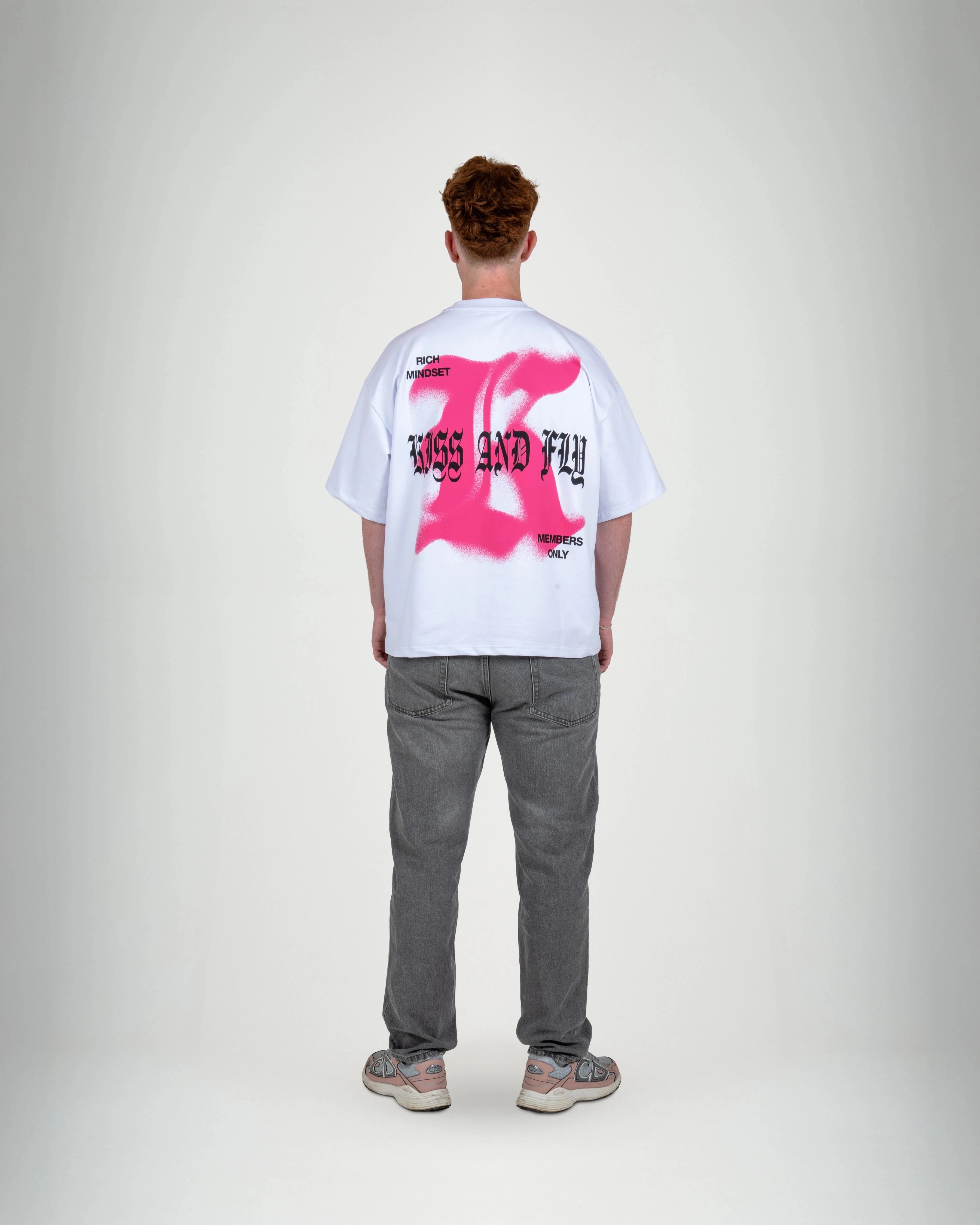 Ghost Spray White Tee - KISS AND FLY Clothing