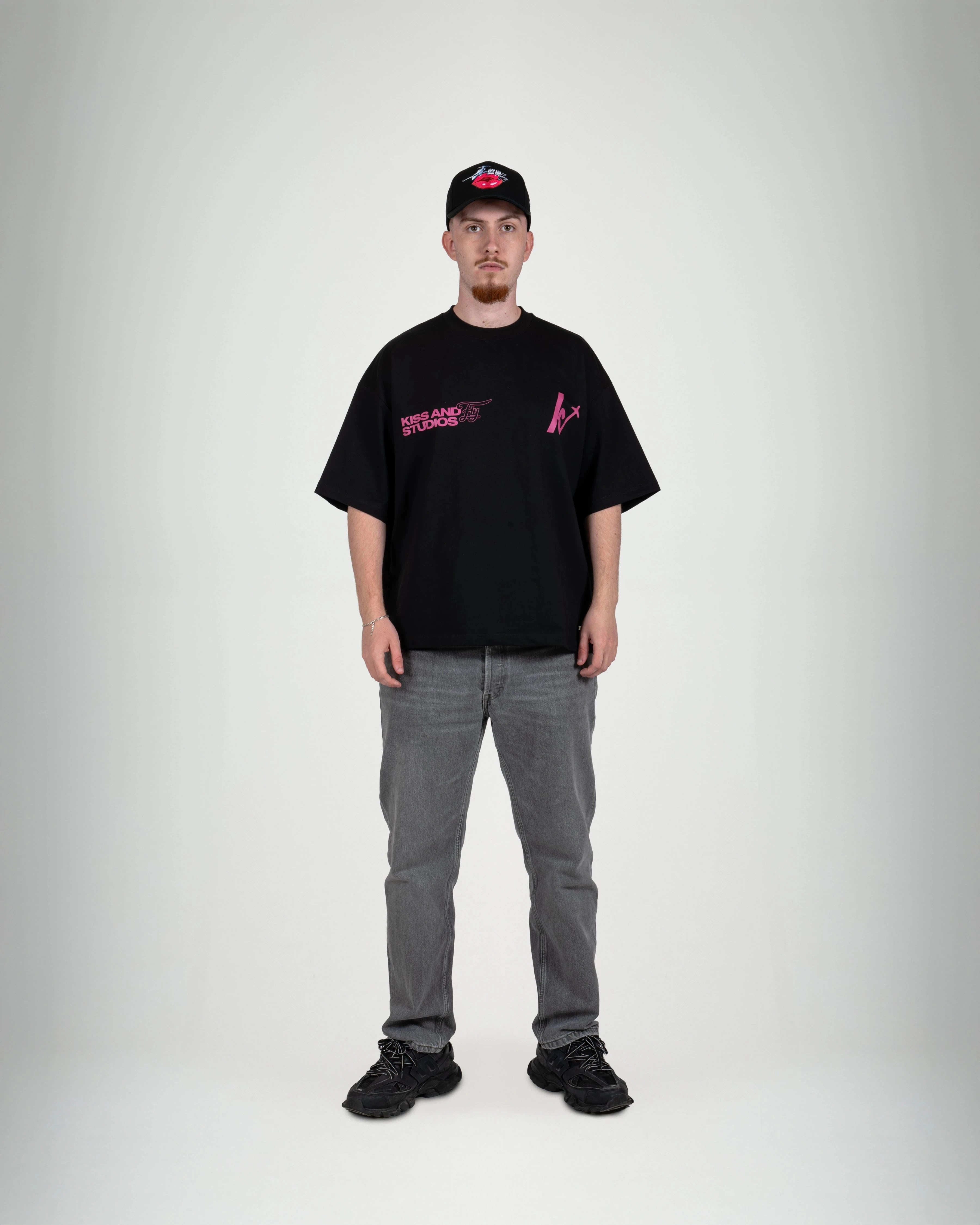 Kiss Your Love Tee - KISS AND FLY Clothing