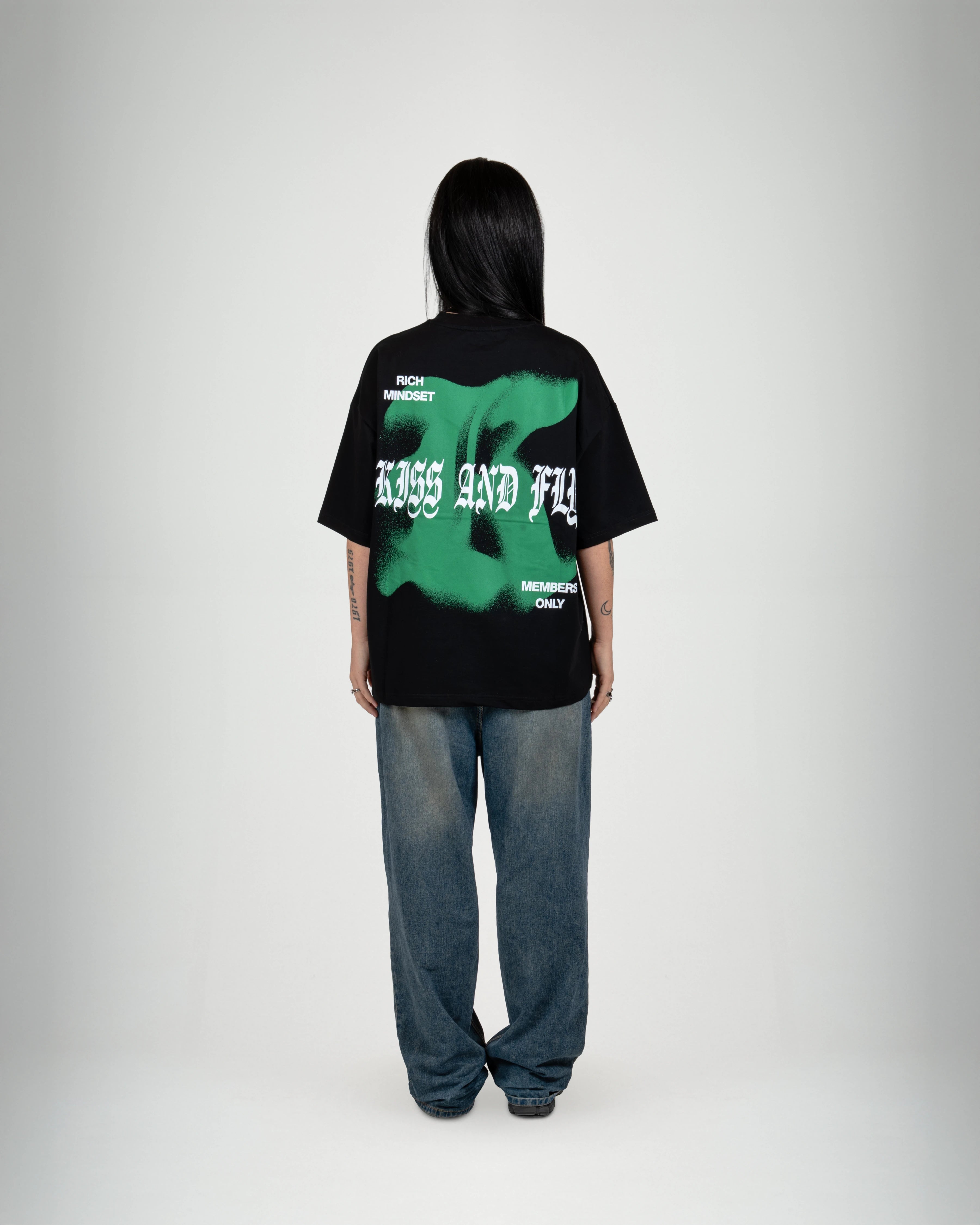 Ghost Spray Black Tee - KISS AND FLY Clothing