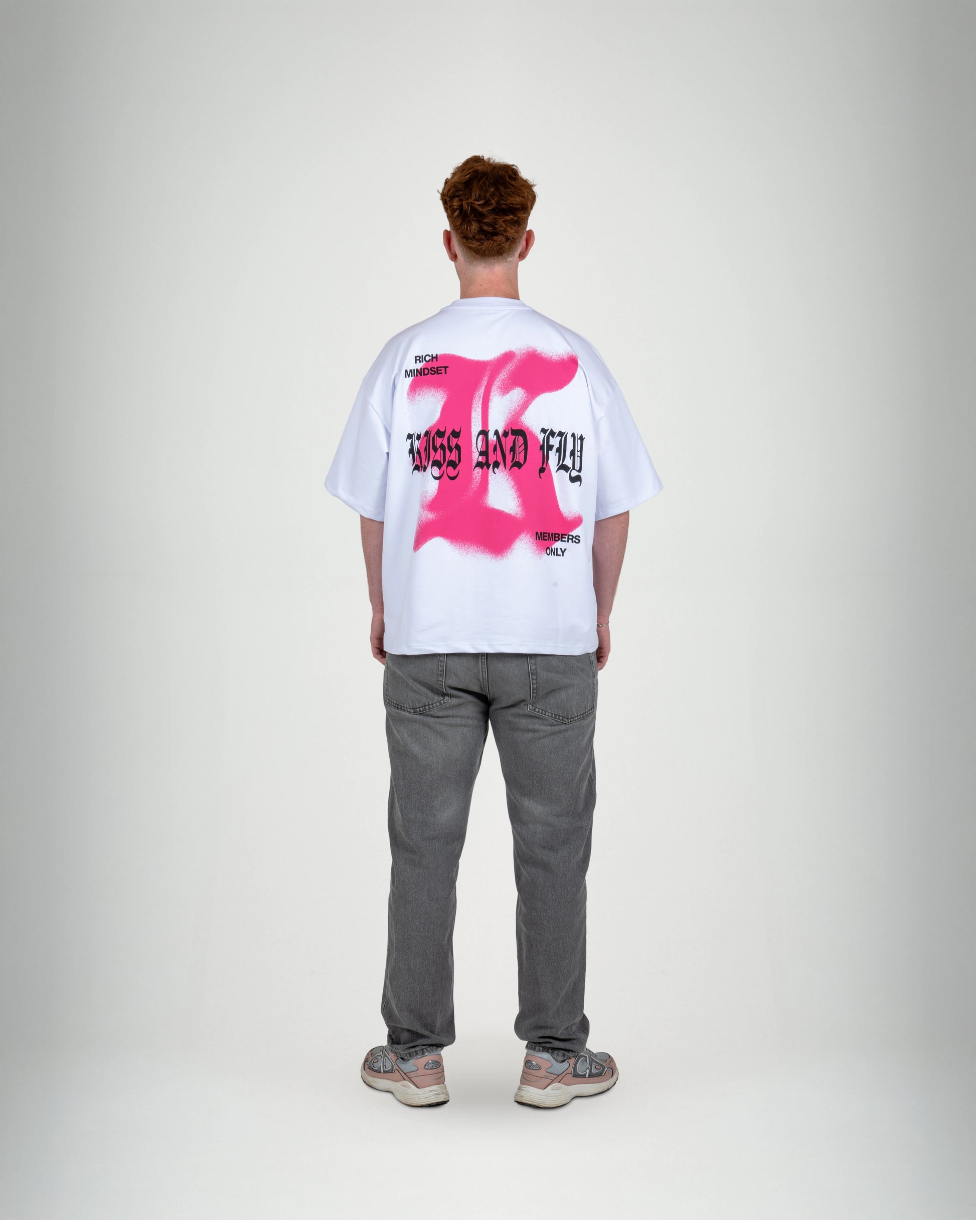 Ghost Spray White Tee - KISS AND FLY Clothing