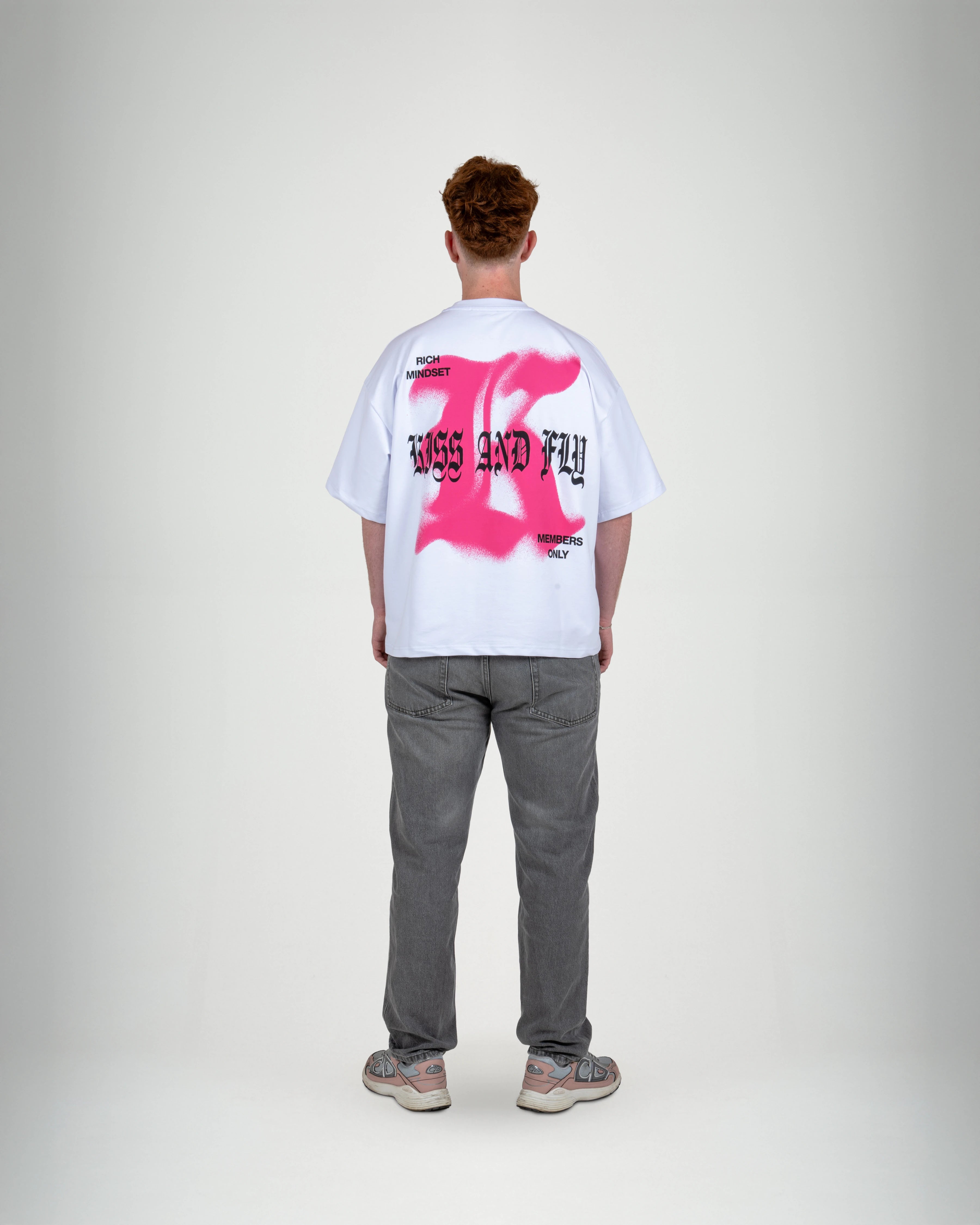 Ghost Spray White Tee - KISS AND FLY Clothing