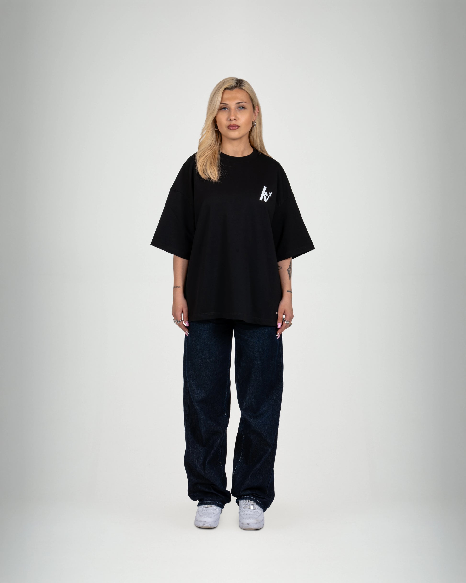 Catch Flights not Feelings Black Tee - KISS AND FLY Clothing