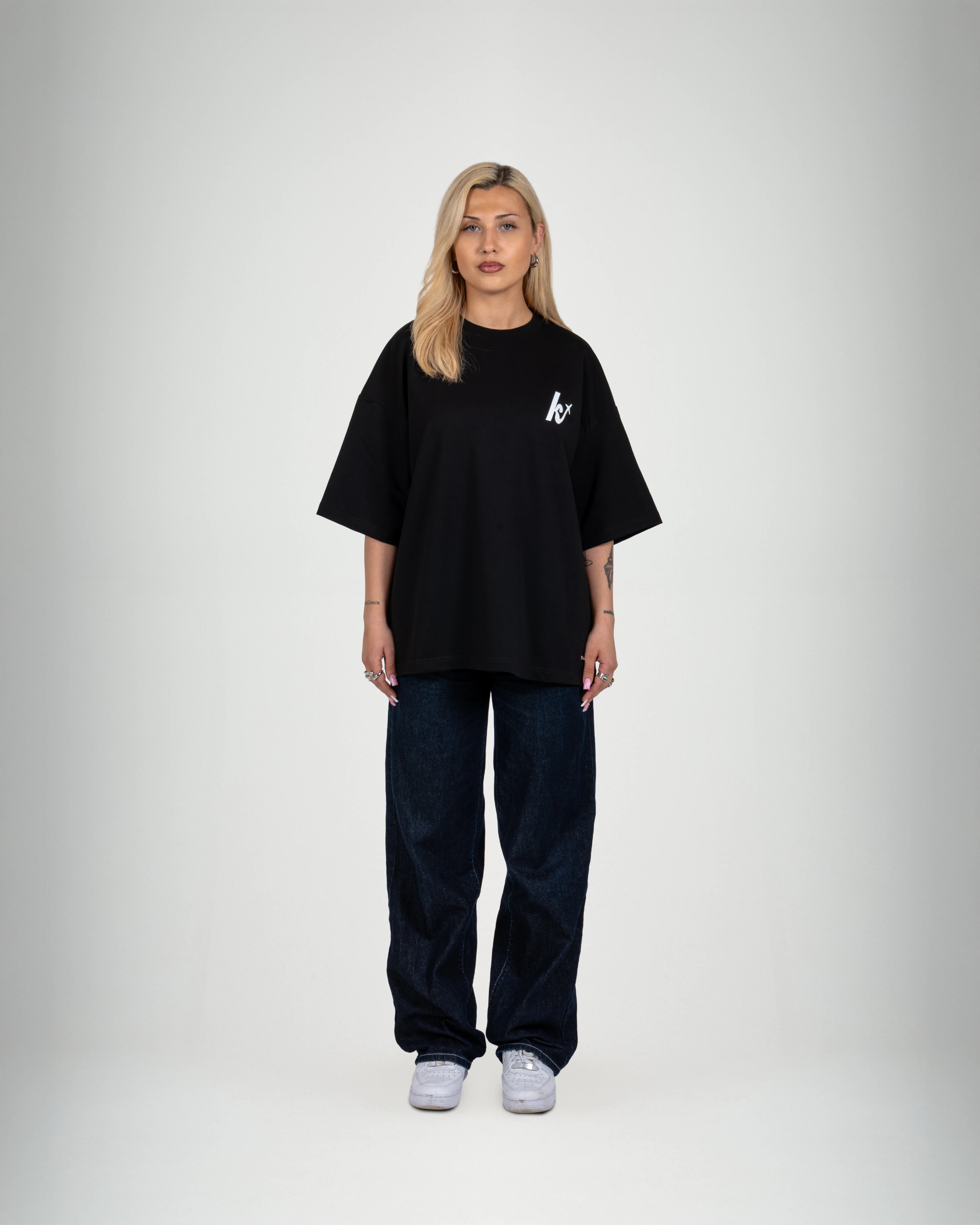 Catch Flights not Feelings Black Tee - KISS AND FLY Clothing