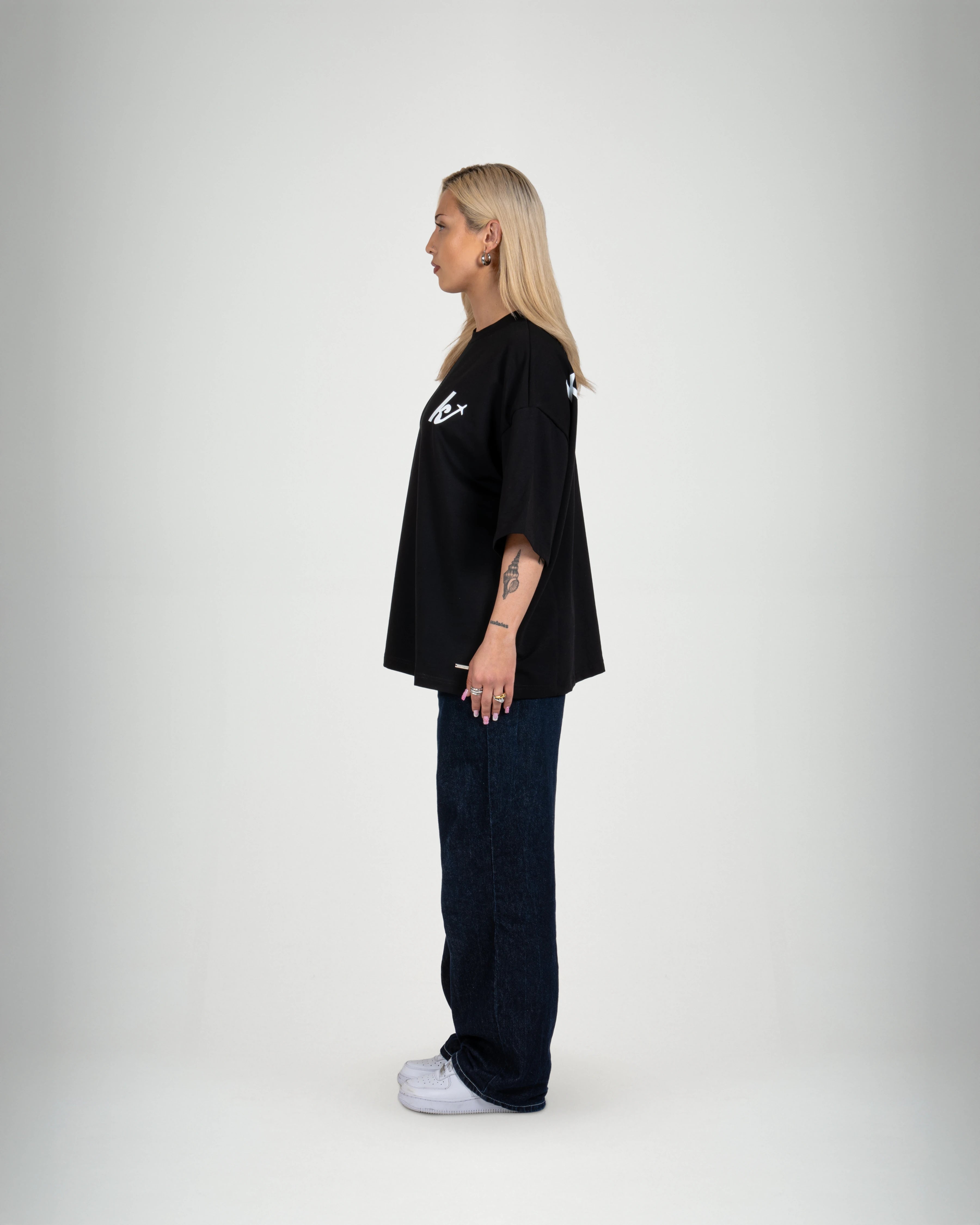 Catch Flights not Feelings Black Tee - KISS AND FLY Clothing