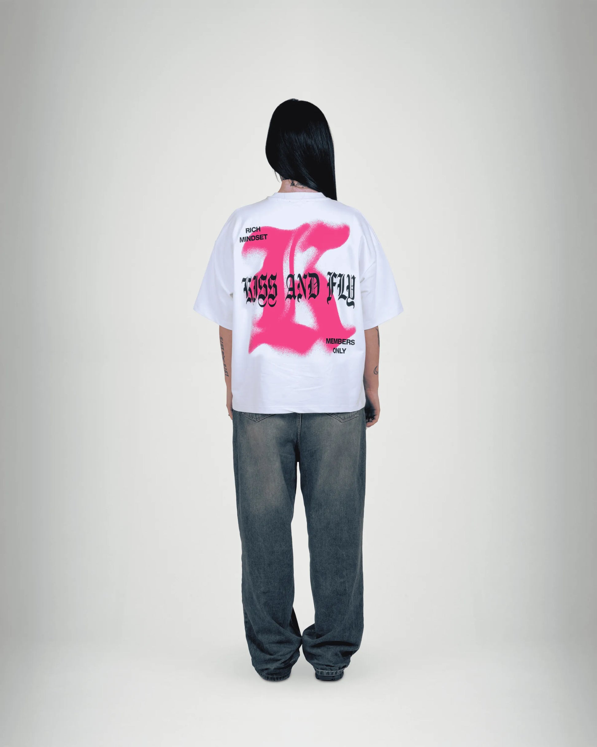 Ghost Spray White Tee - KISS AND FLY Clothing