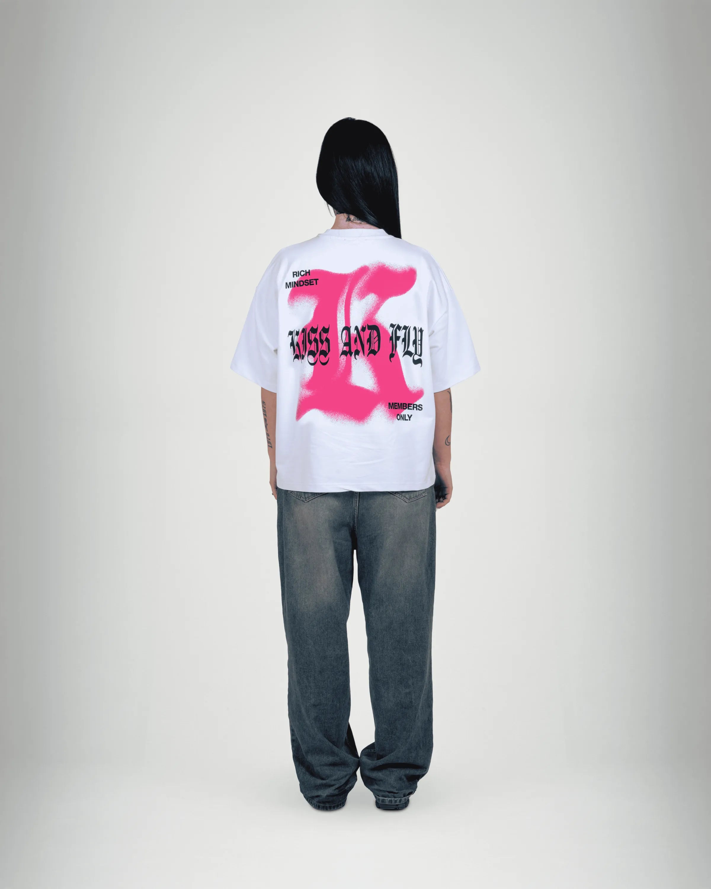 Ghost Spray White Tee - KISS AND FLY Clothing
